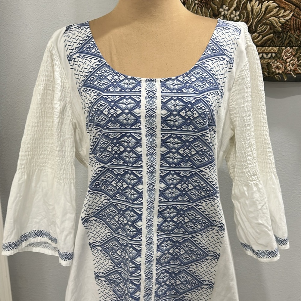 BILLABONG White Cotton Dress/Cover With Blue Design Print. Size L - Picture 4 of 13